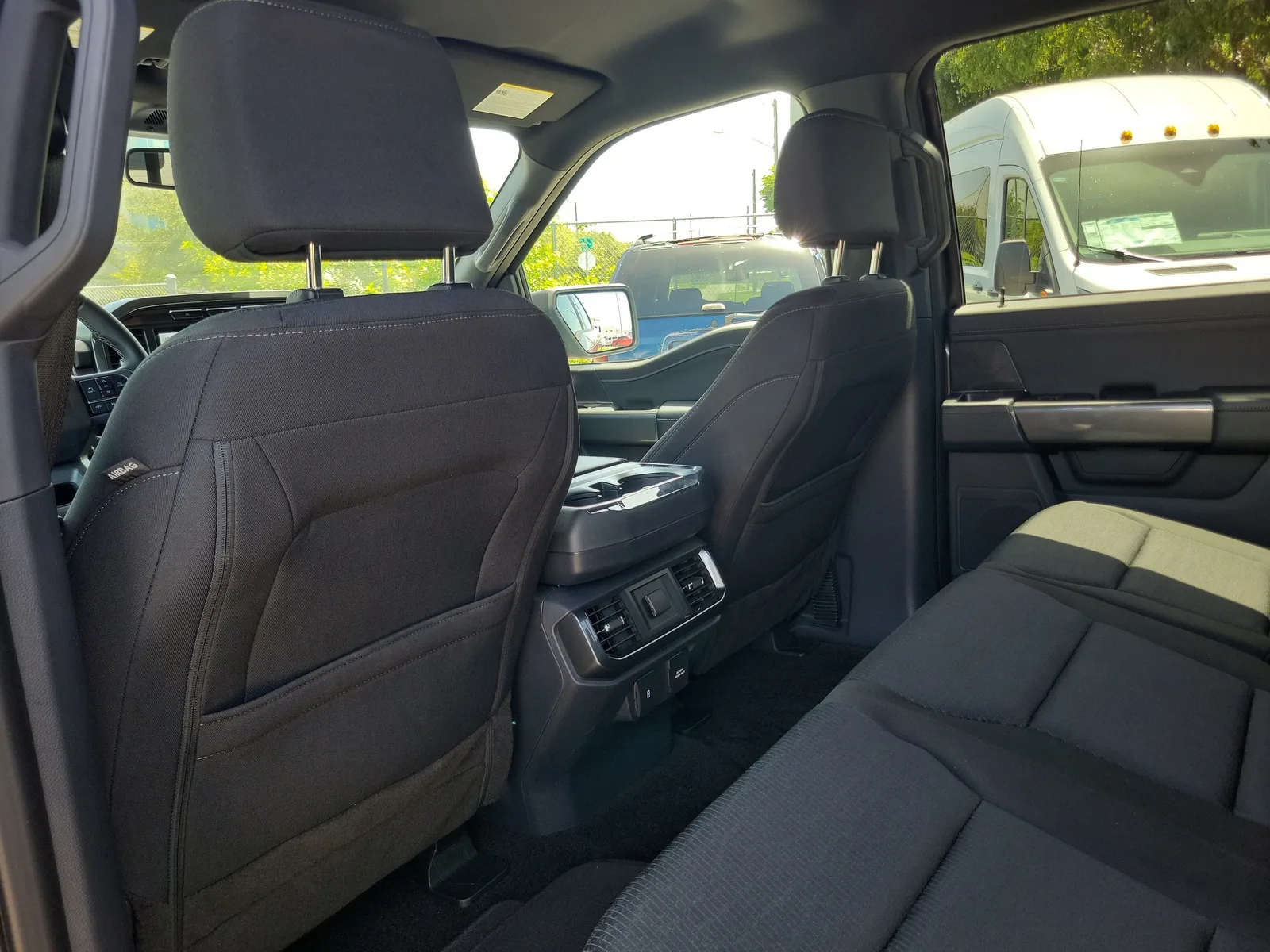 2023 Ford F-150 XLT 4WD photo 16