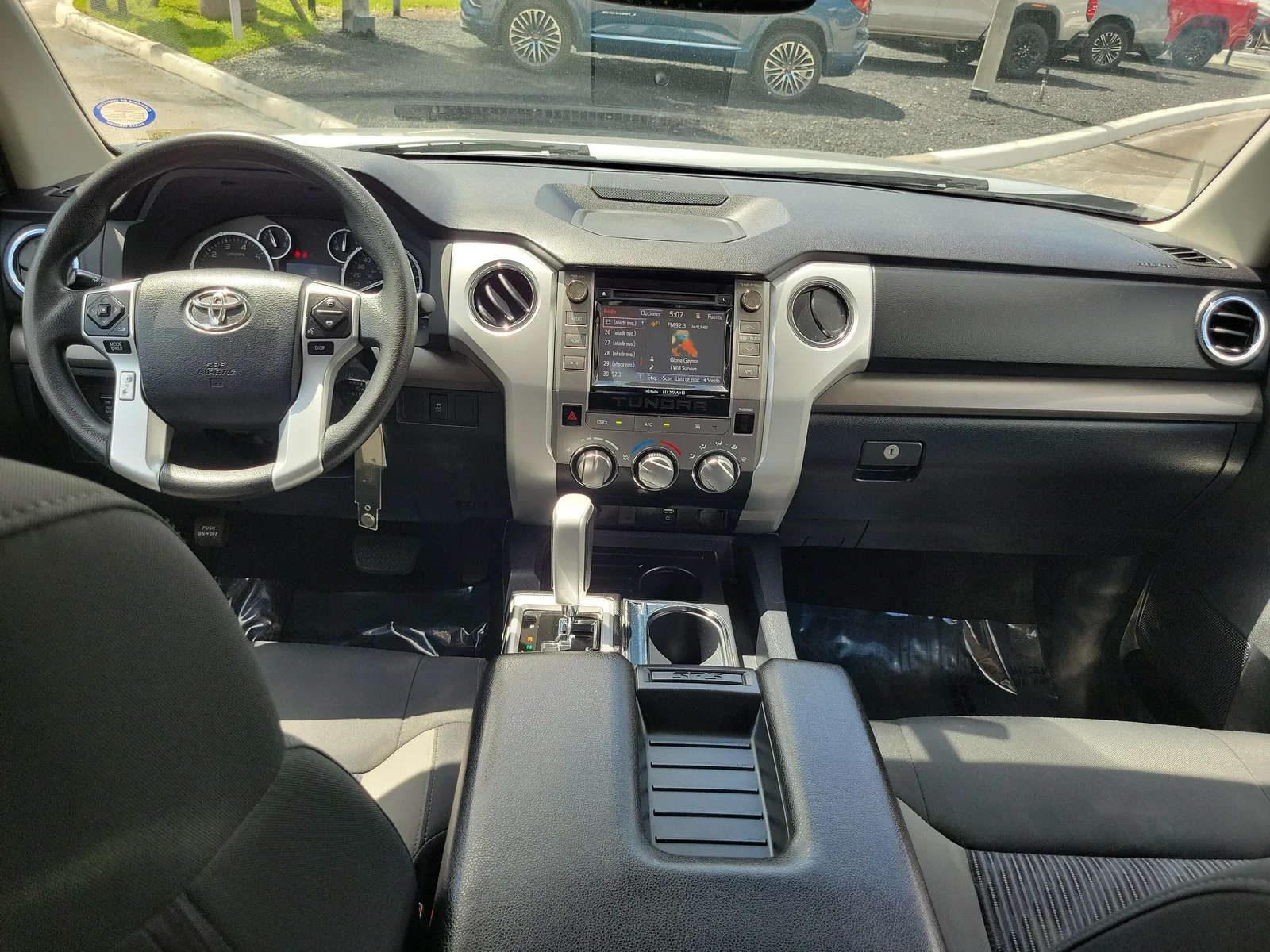 2017 Toyota Tundra 2WD SR photo 15