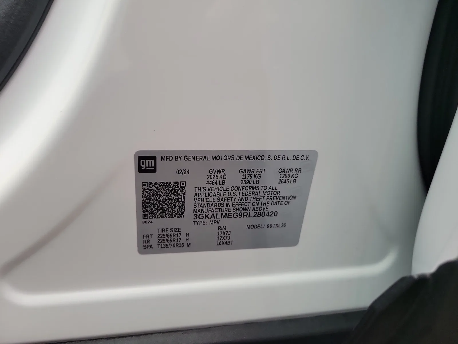 2024 GMC Terrain SLE photo 28
