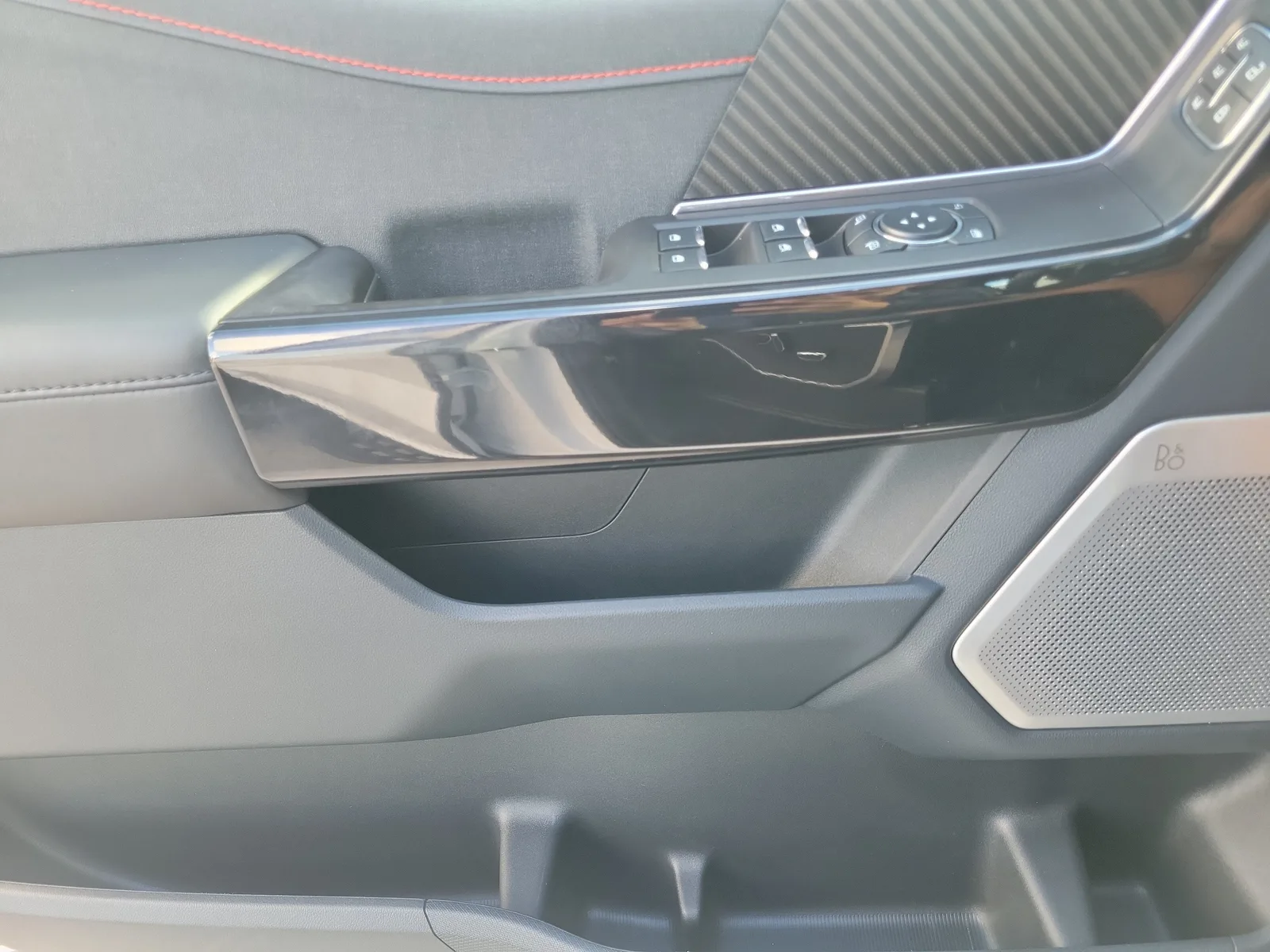 2023 Ford F-150 Raptor 4WD photo 30