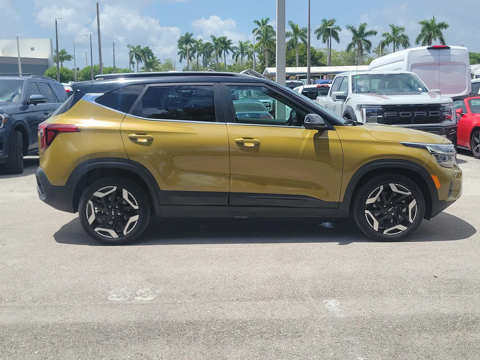 2024 Kia Seltos SX 4WD photo 4