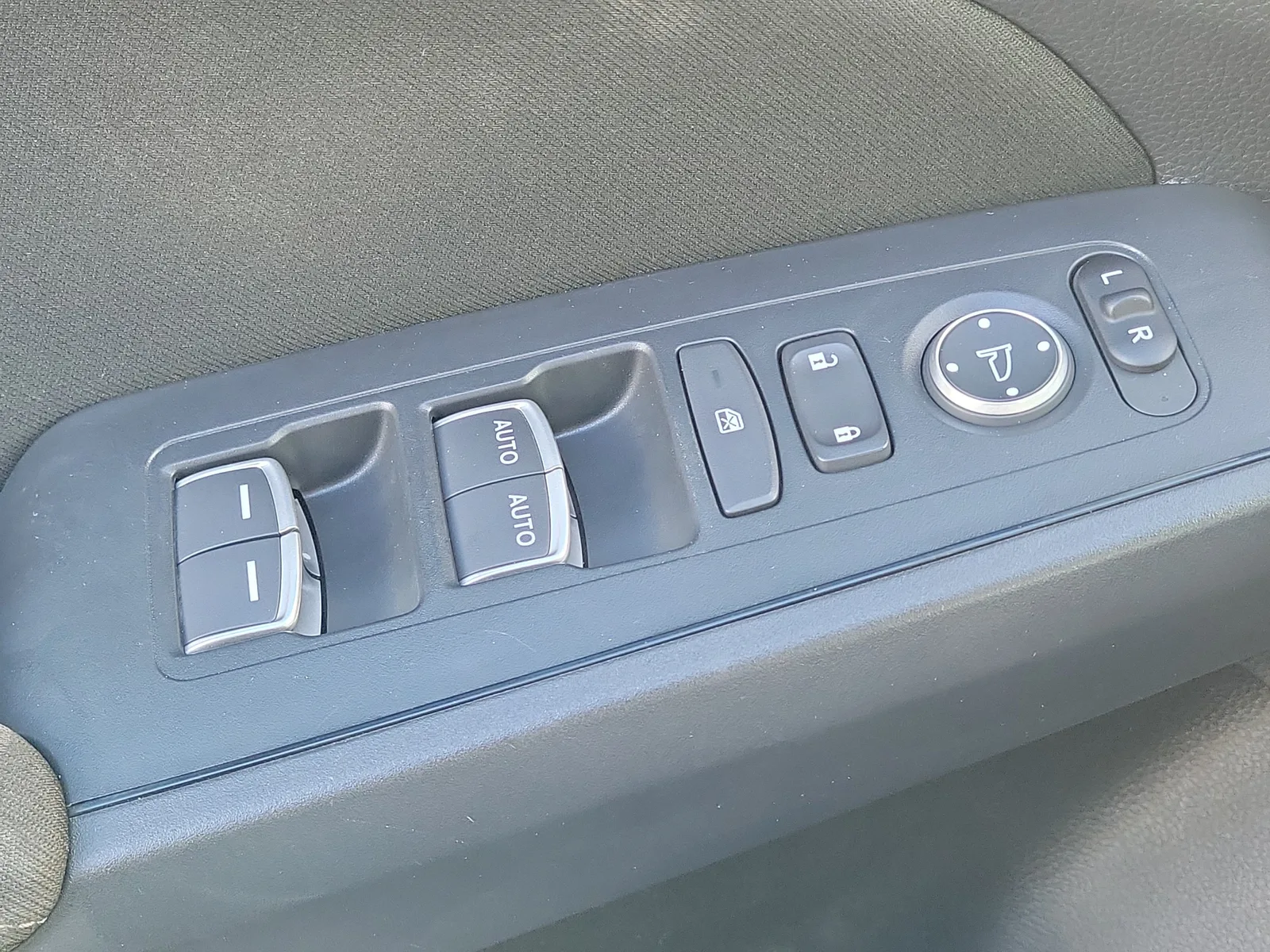 2025 Honda Civic Sedan LX photo 29