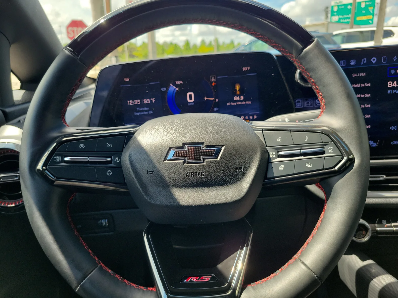 2024 Chevrolet Equinox EV RS photo 20