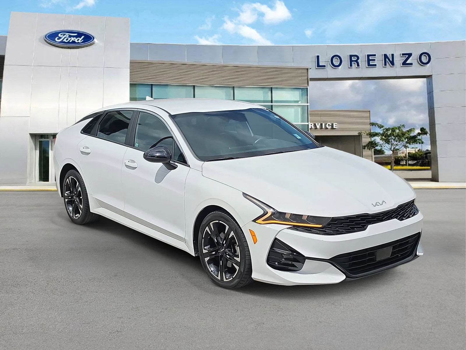 2024 Kia K5 GT-Line photo 3