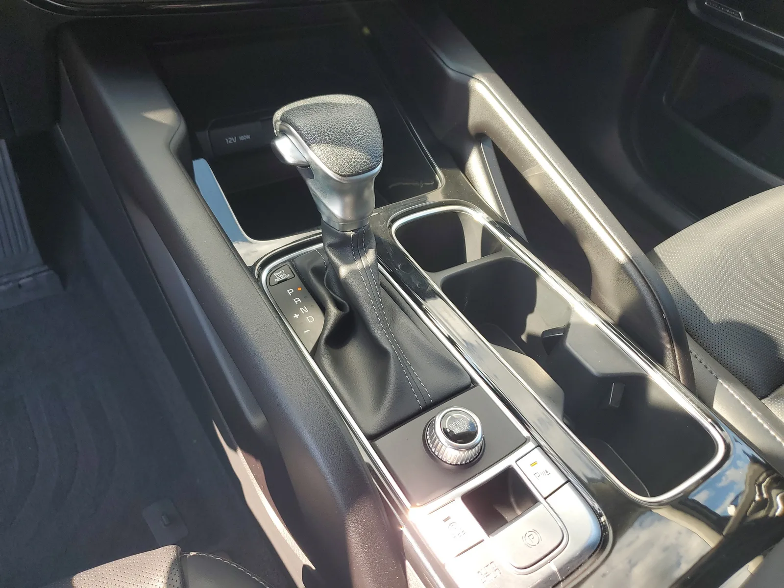 2024 Kia Telluride LX photo 24