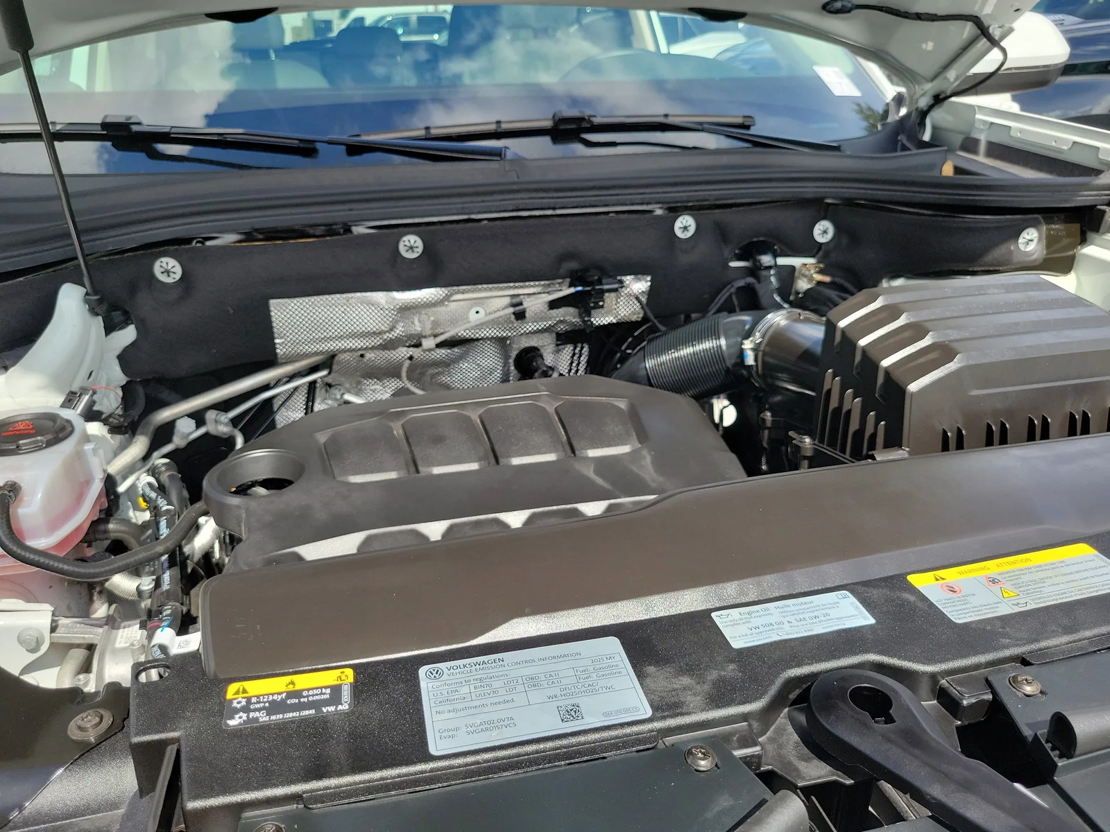 2025 Volkswagen Atlas 2.0T SE w/Technology photo 27