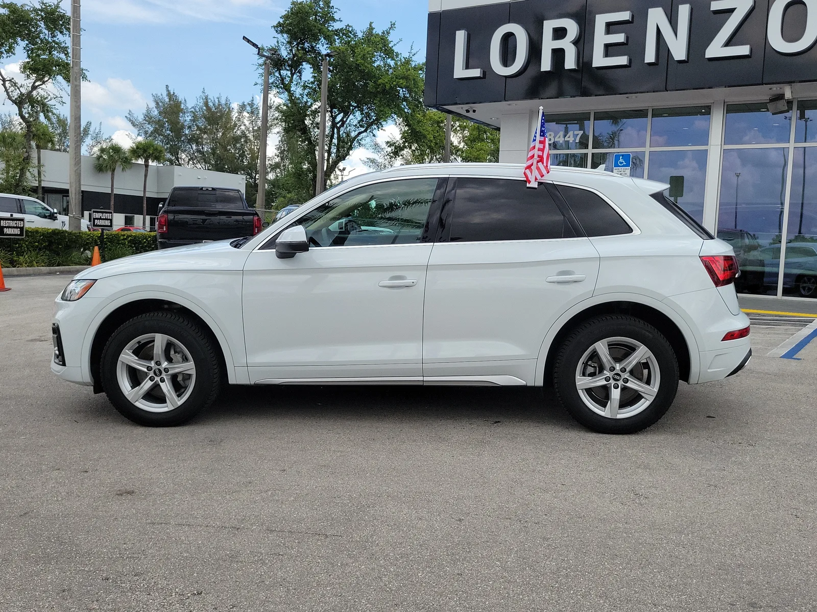 2021 Audi Q5 Premium photo 8