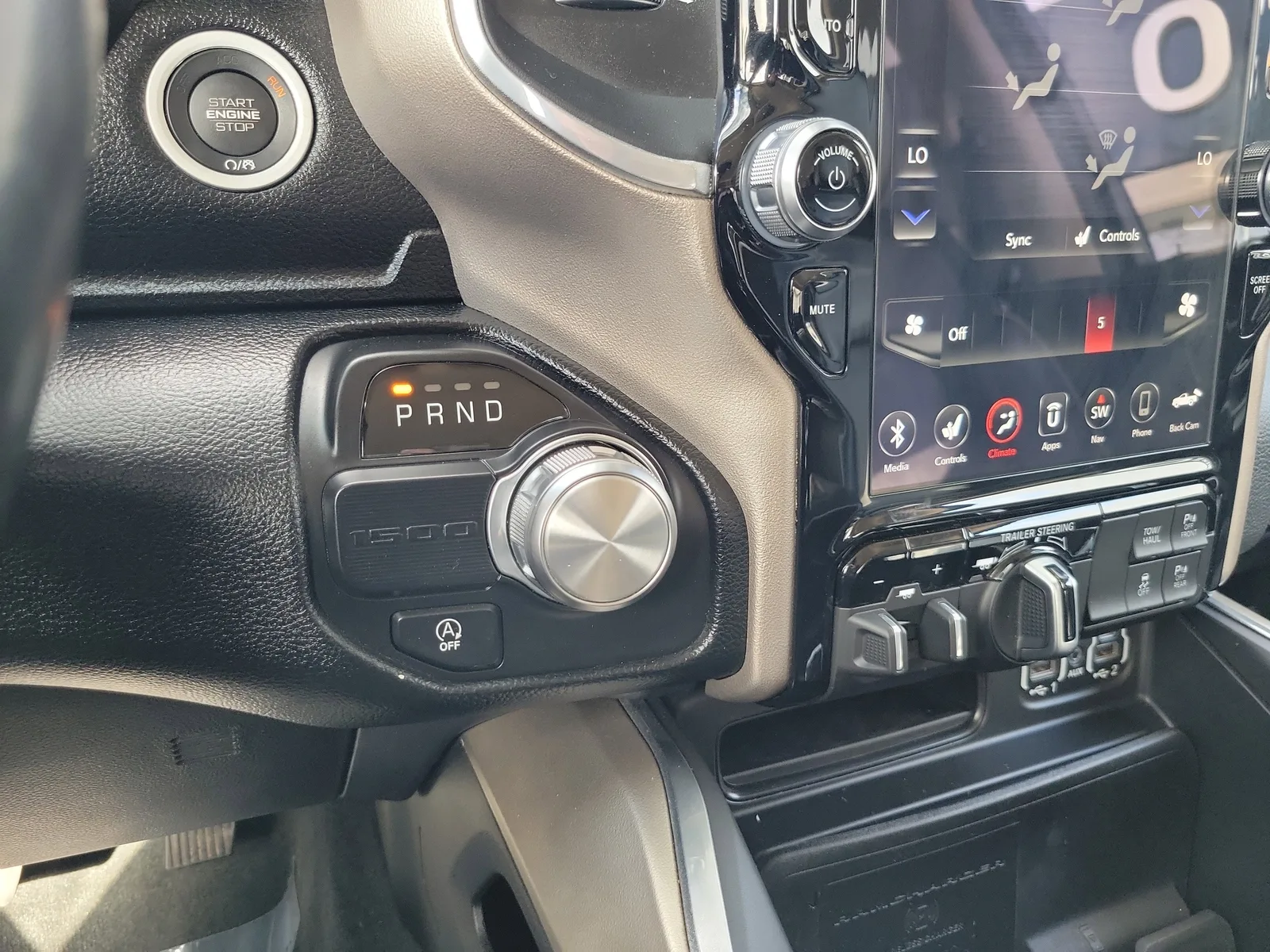 2021 RAM 1500 Laramie photo 20