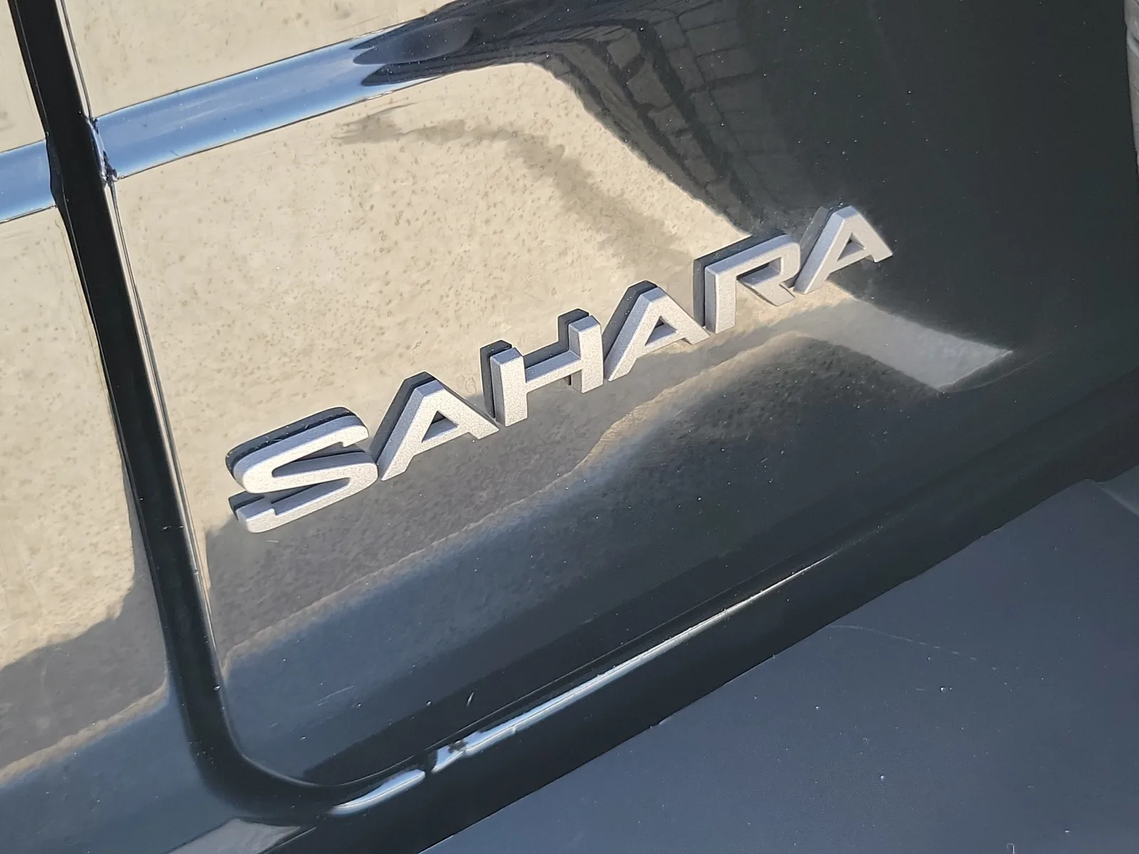 2025 Jeep Wrangler Sahara 4WD photo 30