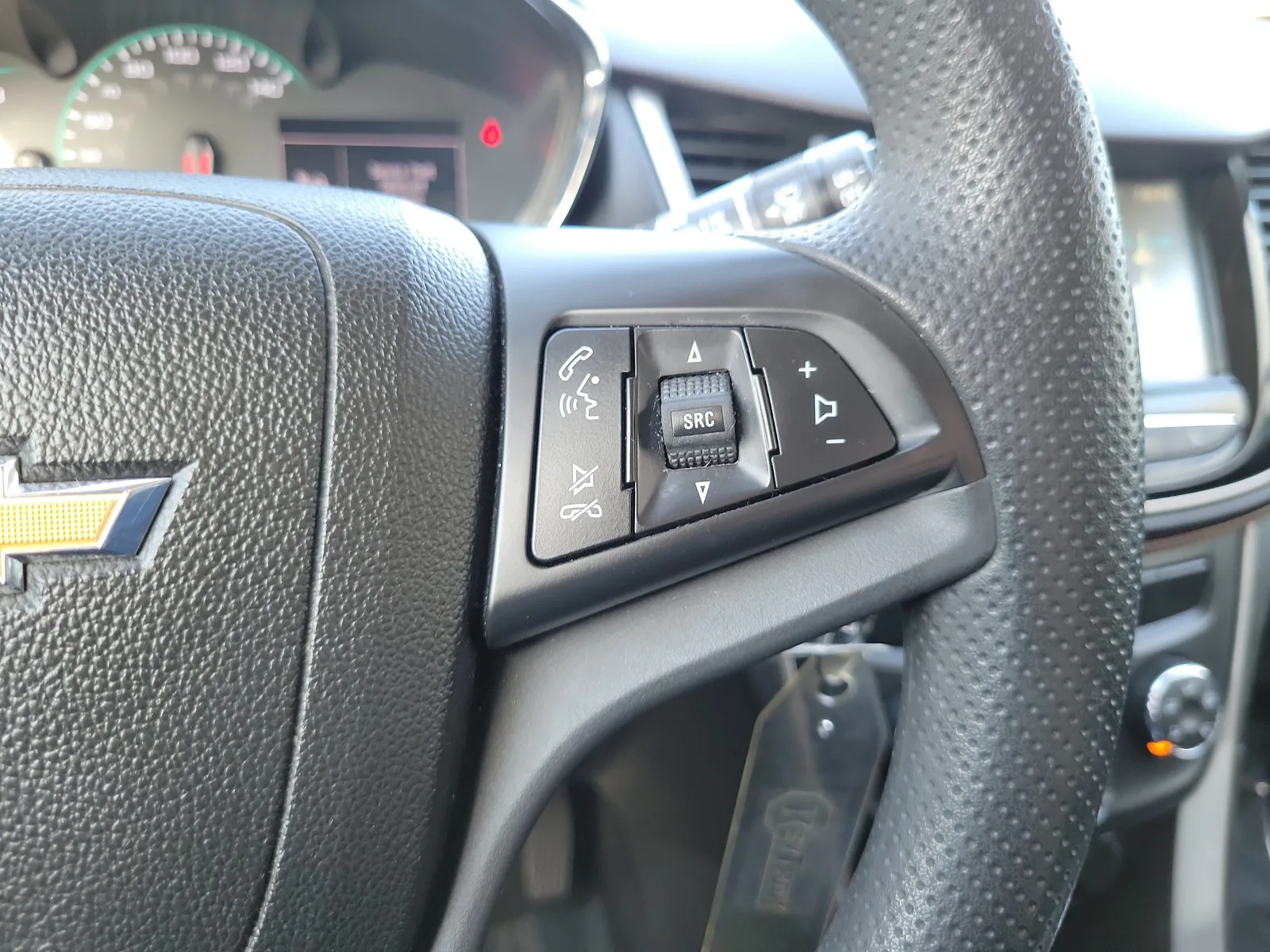 2017 Chevrolet Trax LT photo 19