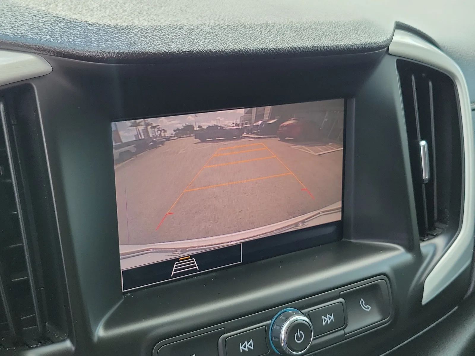 2023 GMC Terrain SLE photo 28
