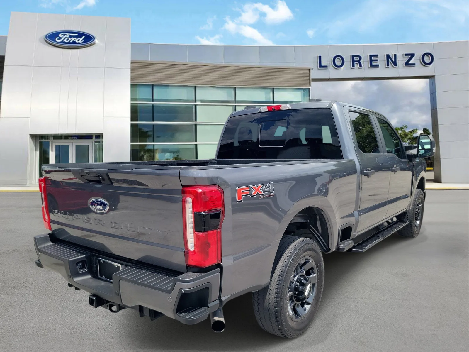 2023 Ford Super Duty F-250 SRW XL 4WD photo 4