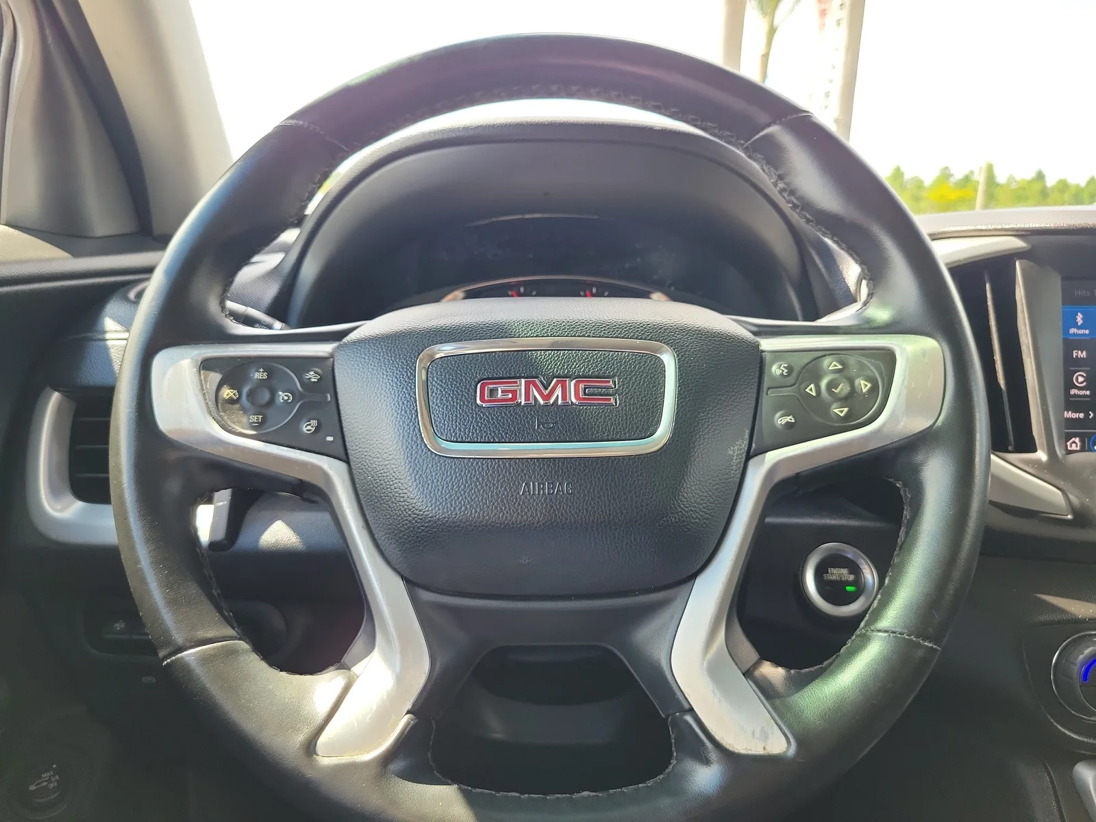 2023 GMC Terrain SLT photo 19