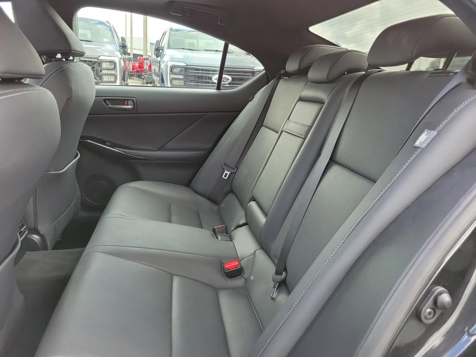2024 Lexus IS IS 350 F SPORT photo 13