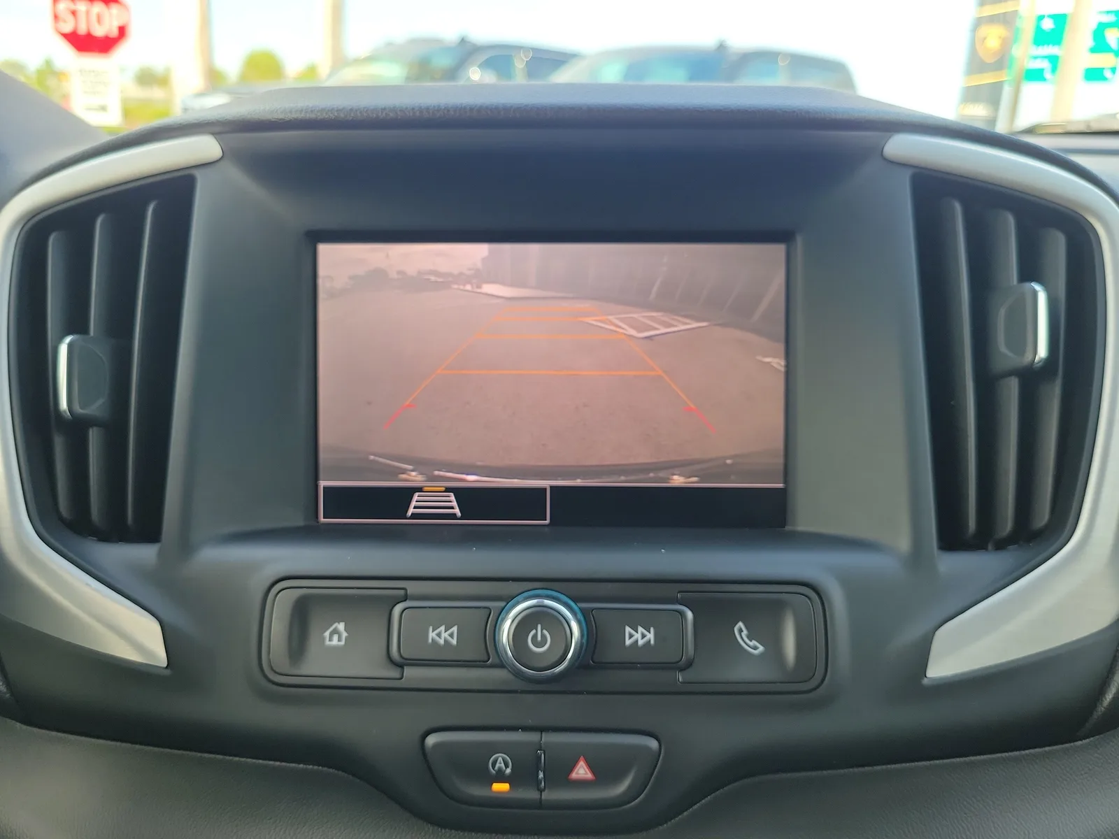 2023 GMC Terrain SLE photo 27