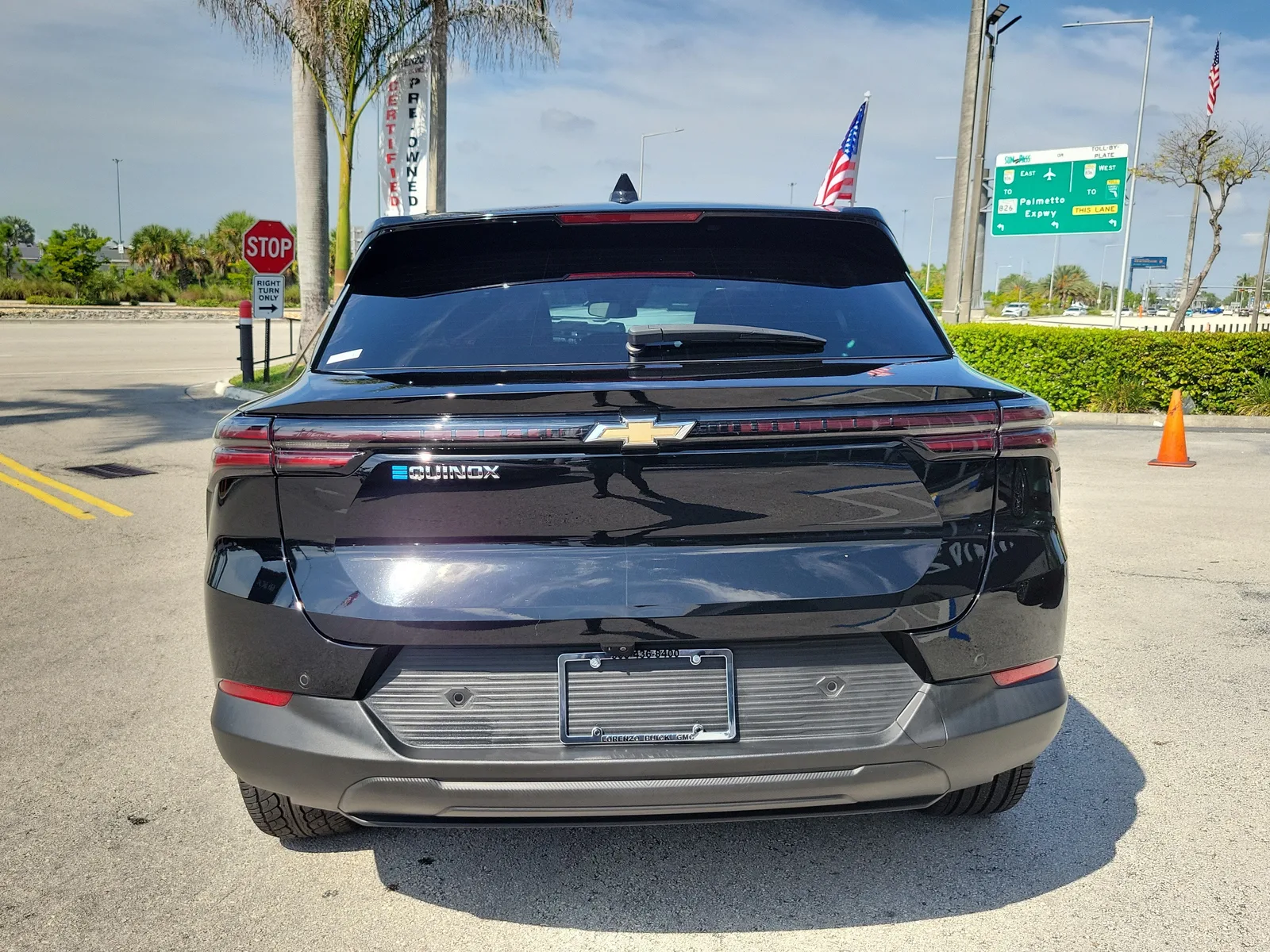 2025 Chevrolet Equinox EV LT photo 6
