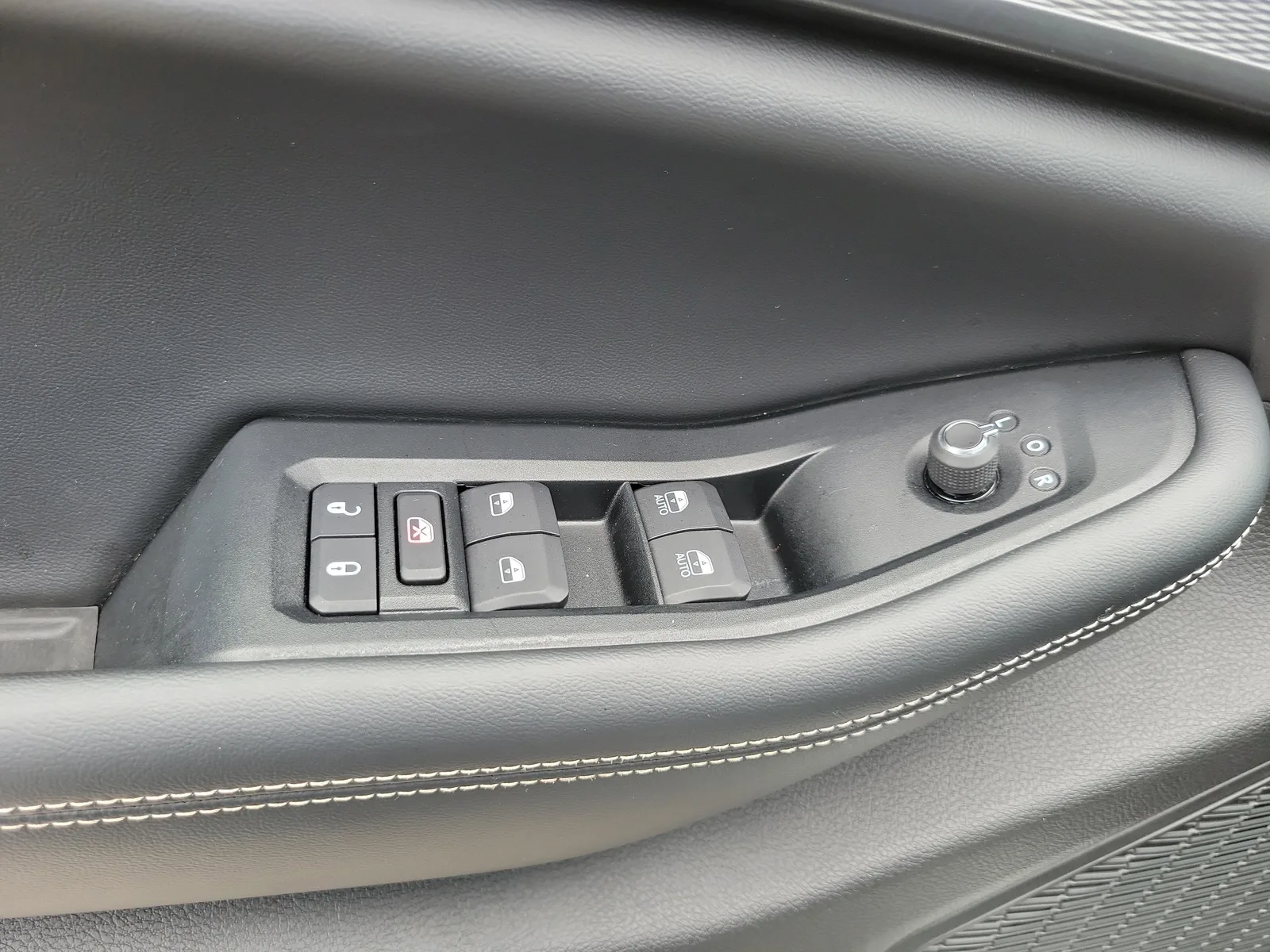 2023 Jeep Grand Cherokee Altitude X 4WD photo 26