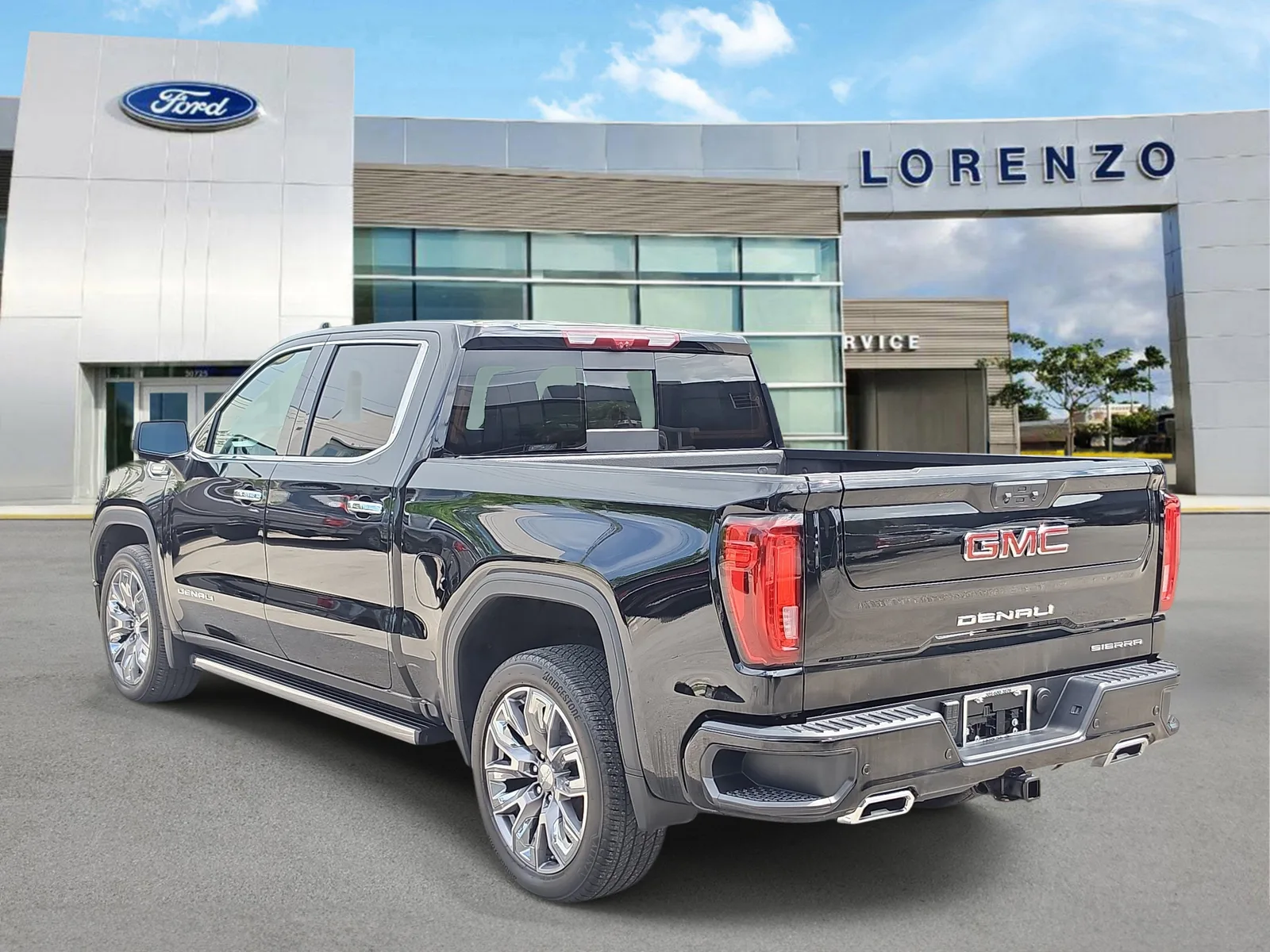 2025 GMC Sierra 1500 Denali 4WD Diesel photo 6