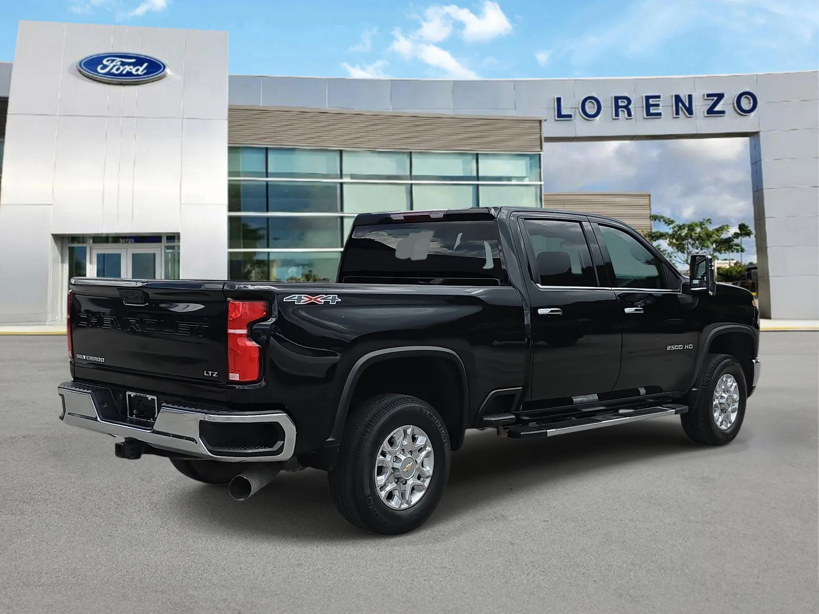 2024 Chevrolet Silverado 2500HD LTZ 4WD Diesel photo 4