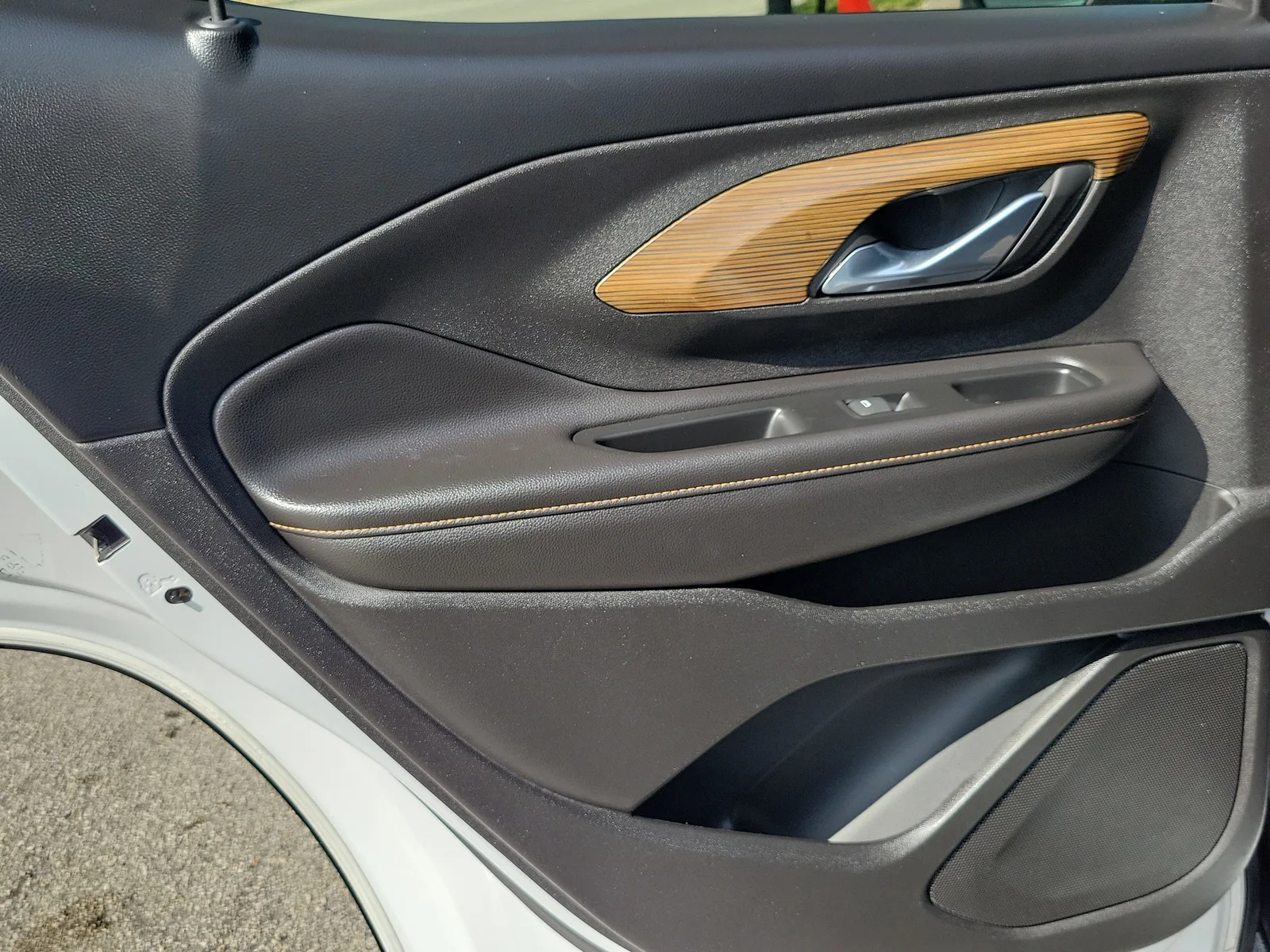 2020 GMC Terrain SLE photo 24