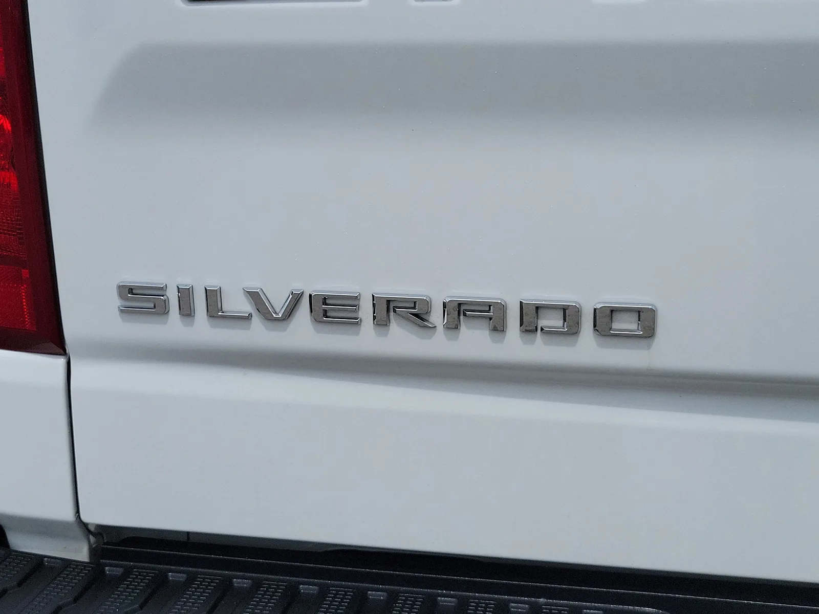 2024 Chevrolet Silverado 1500 Custom photo 30