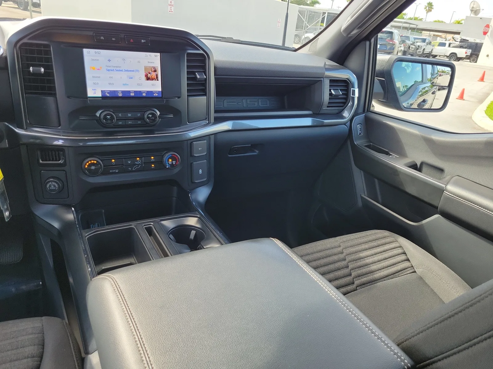 2023 Ford F-150 XL photo 16