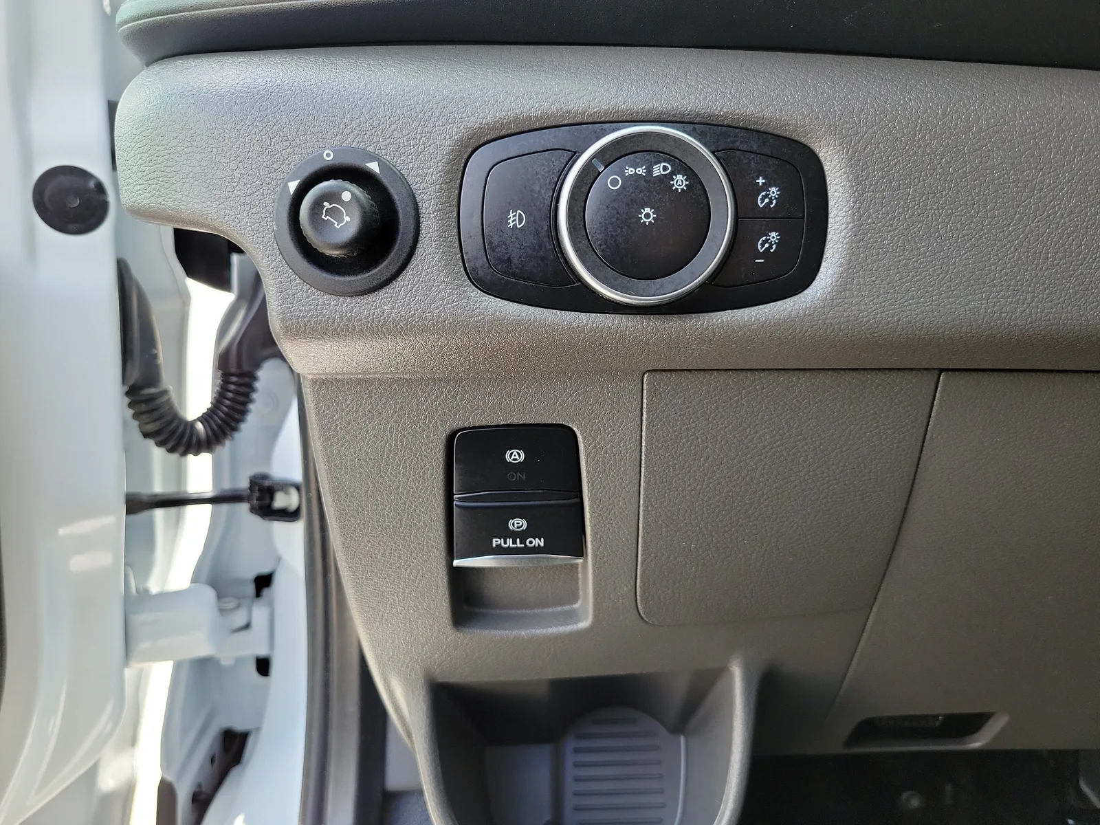 2024 Ford Transit Cargo Van Base photo 18