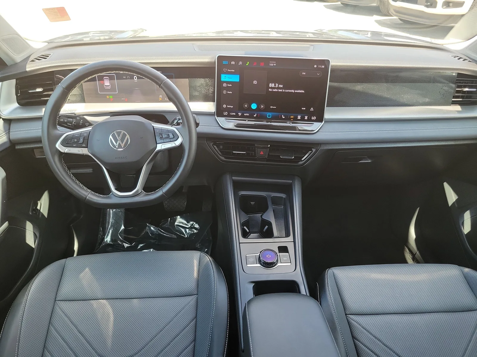 2025 Volkswagen Tiguan SE photo 15