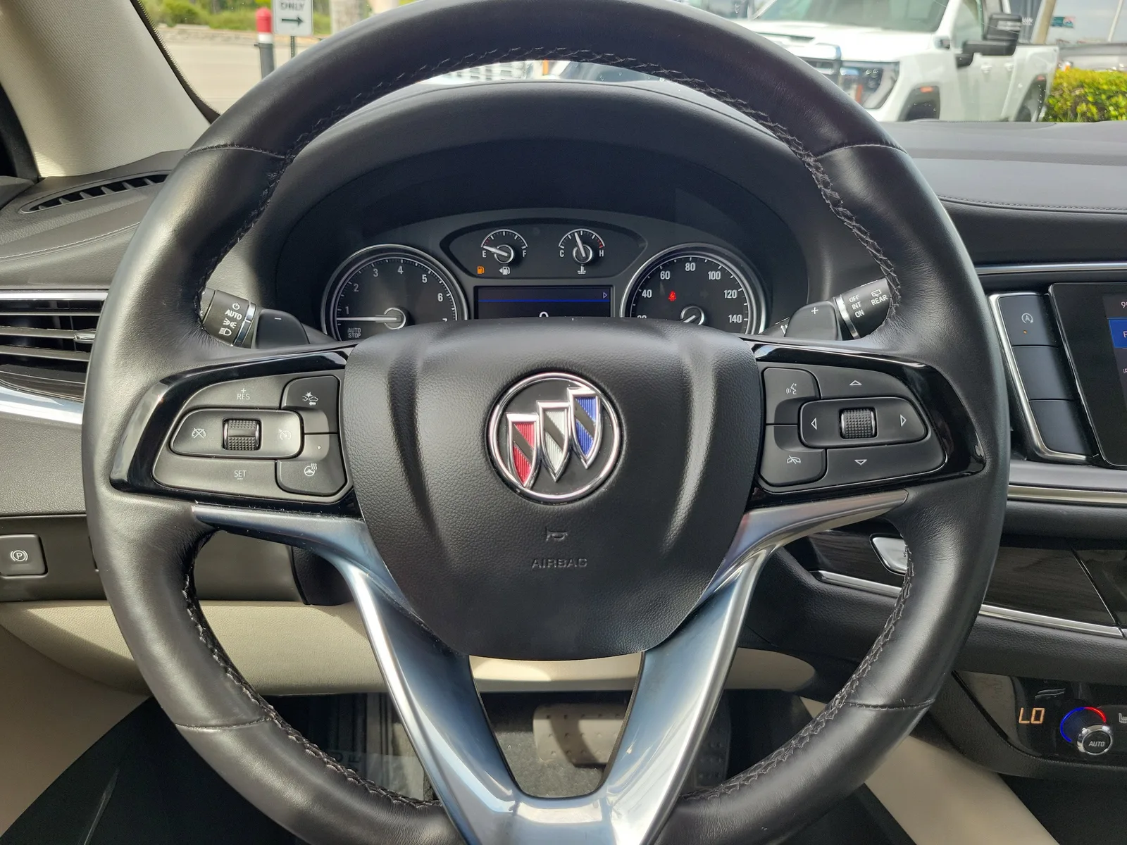 2024 Buick Enclave Essence photo 19