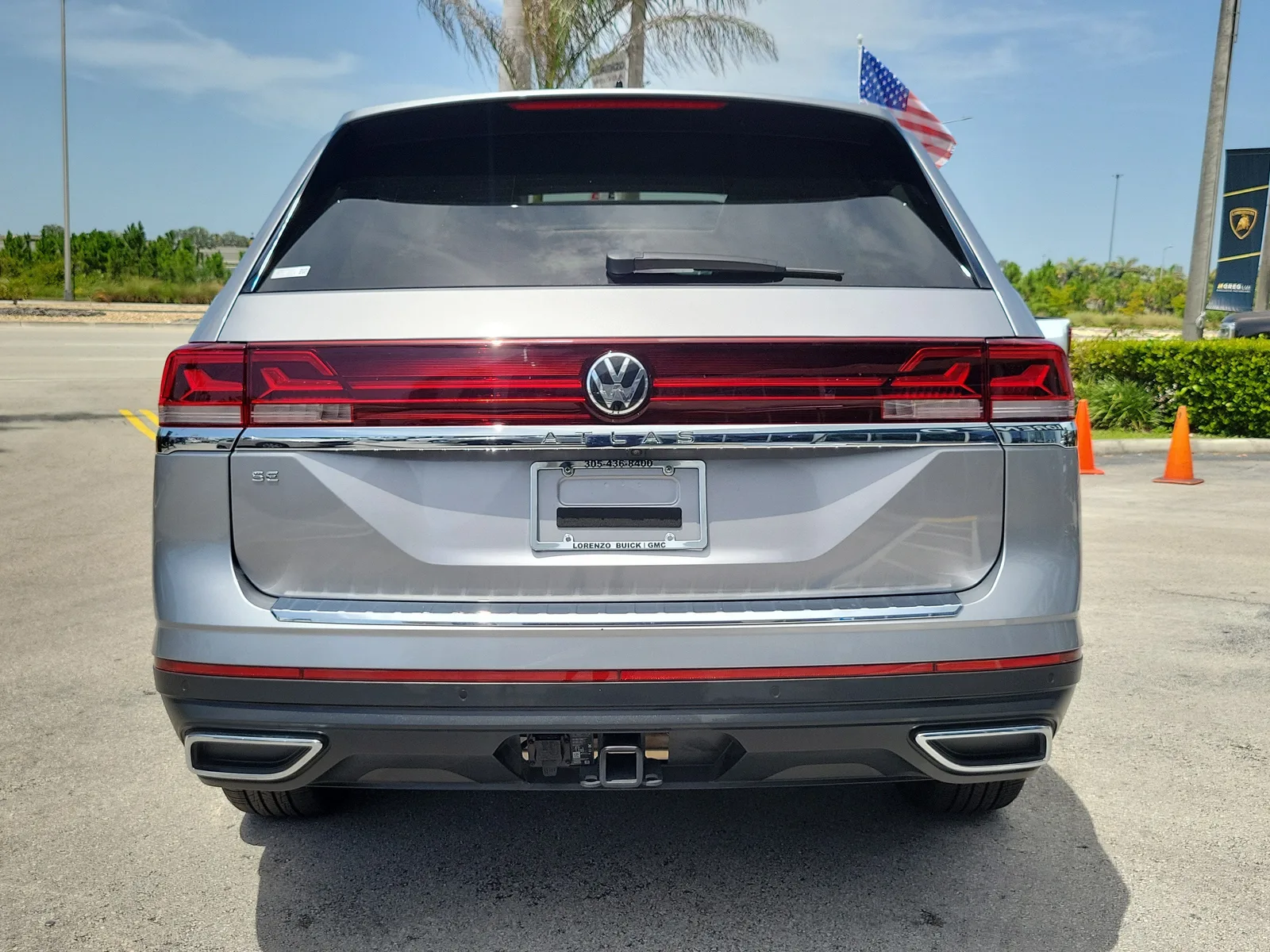 2024 Volkswagen Atlas 2.0T SE w/Technology photo 6