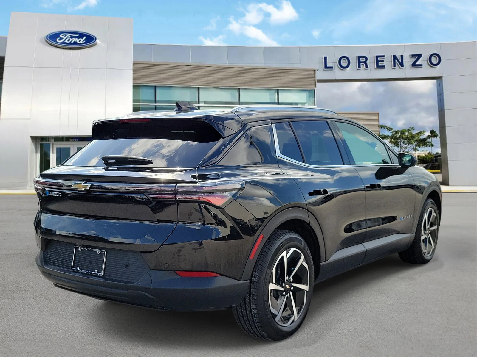 2026 Chevrolet Equinox EV LT2 w/PDE photo 5