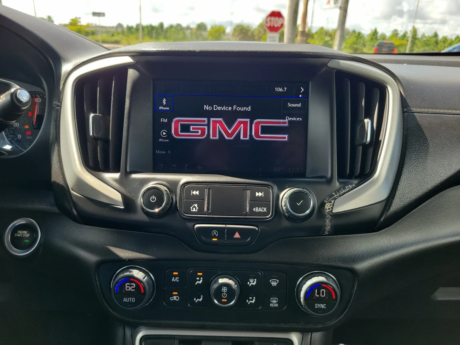 2023 GMC Terrain SLT photo 22