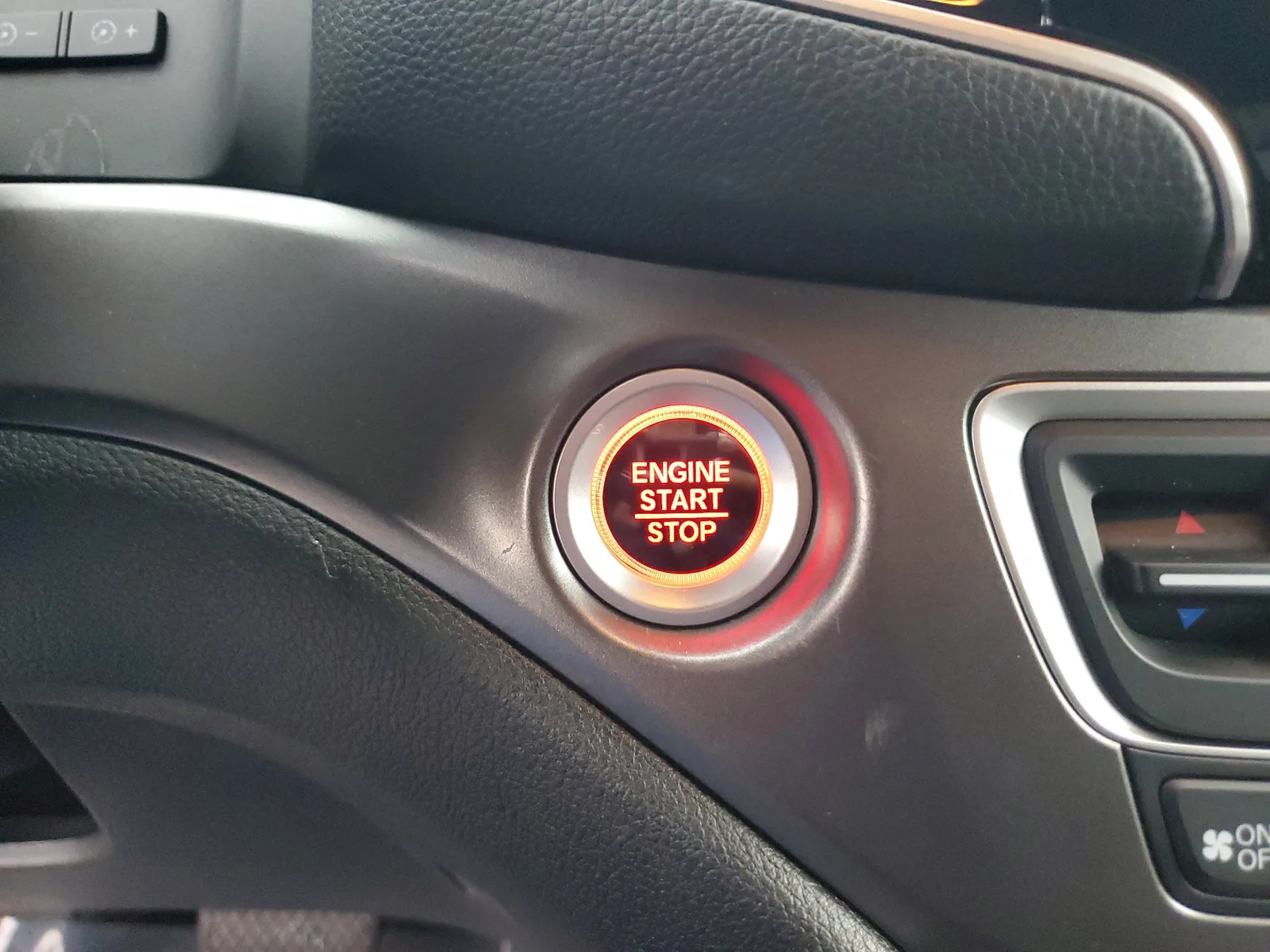 2023 Honda Passport EX-L photo 25