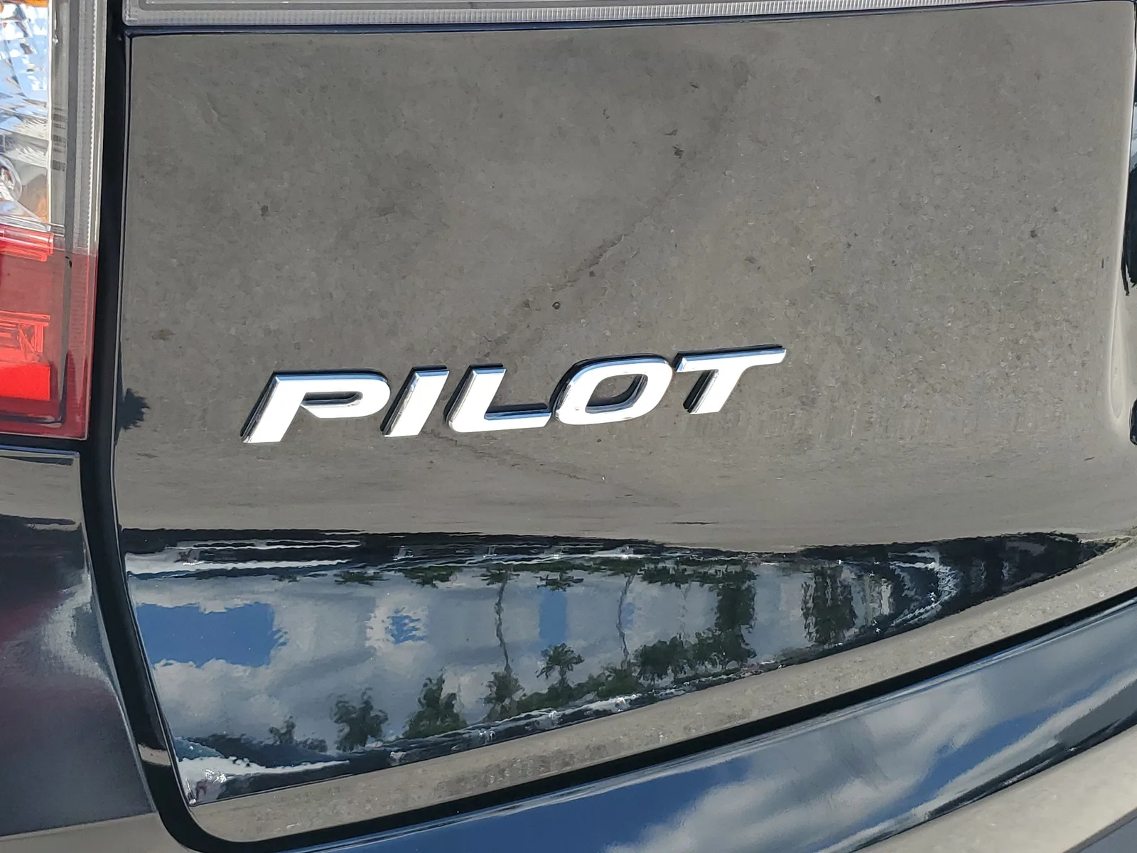2022 Honda Pilot Touring 7-Passenger photo 33