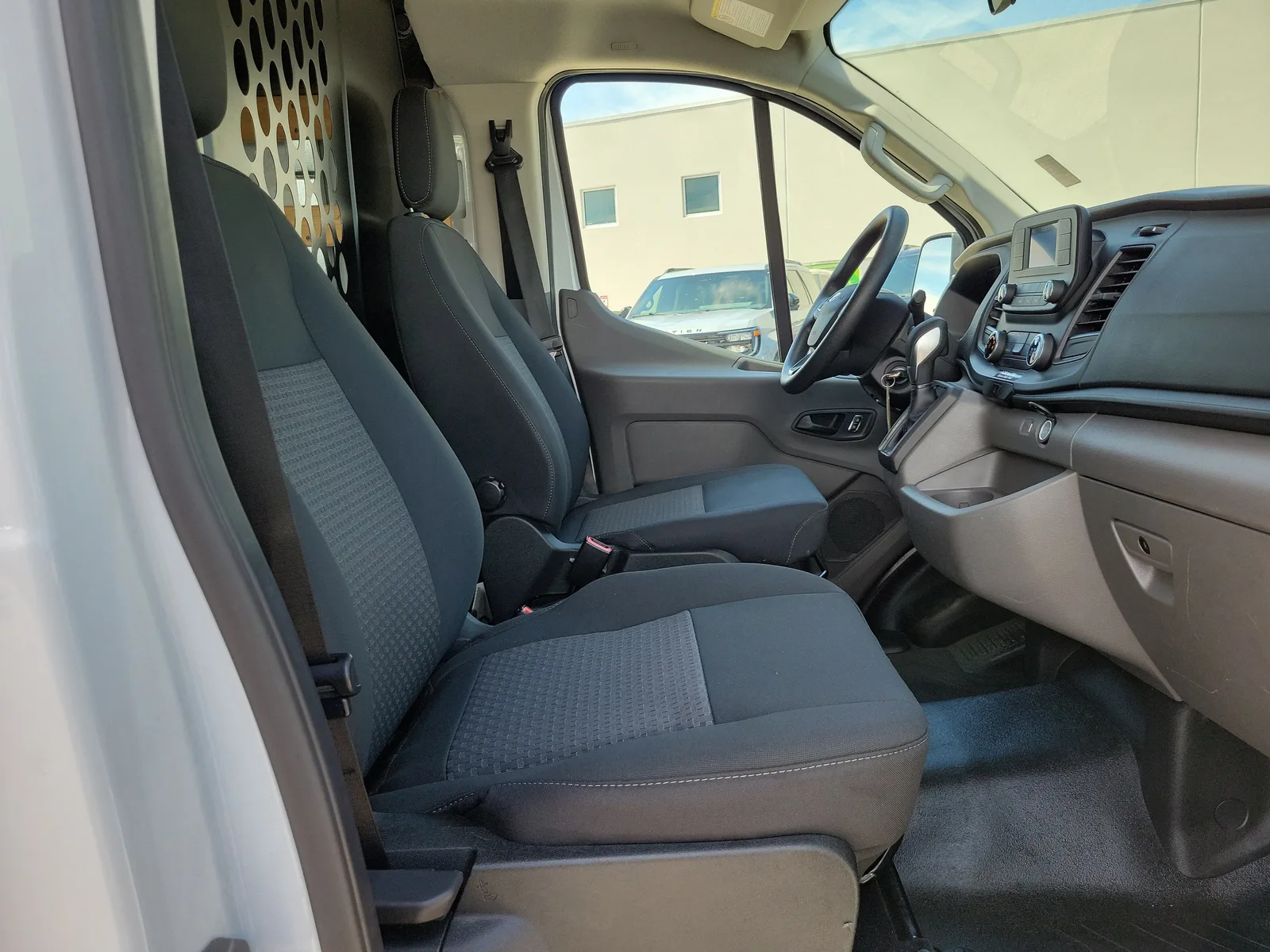 2025 Ford Transit Cargo Van Base photo 19