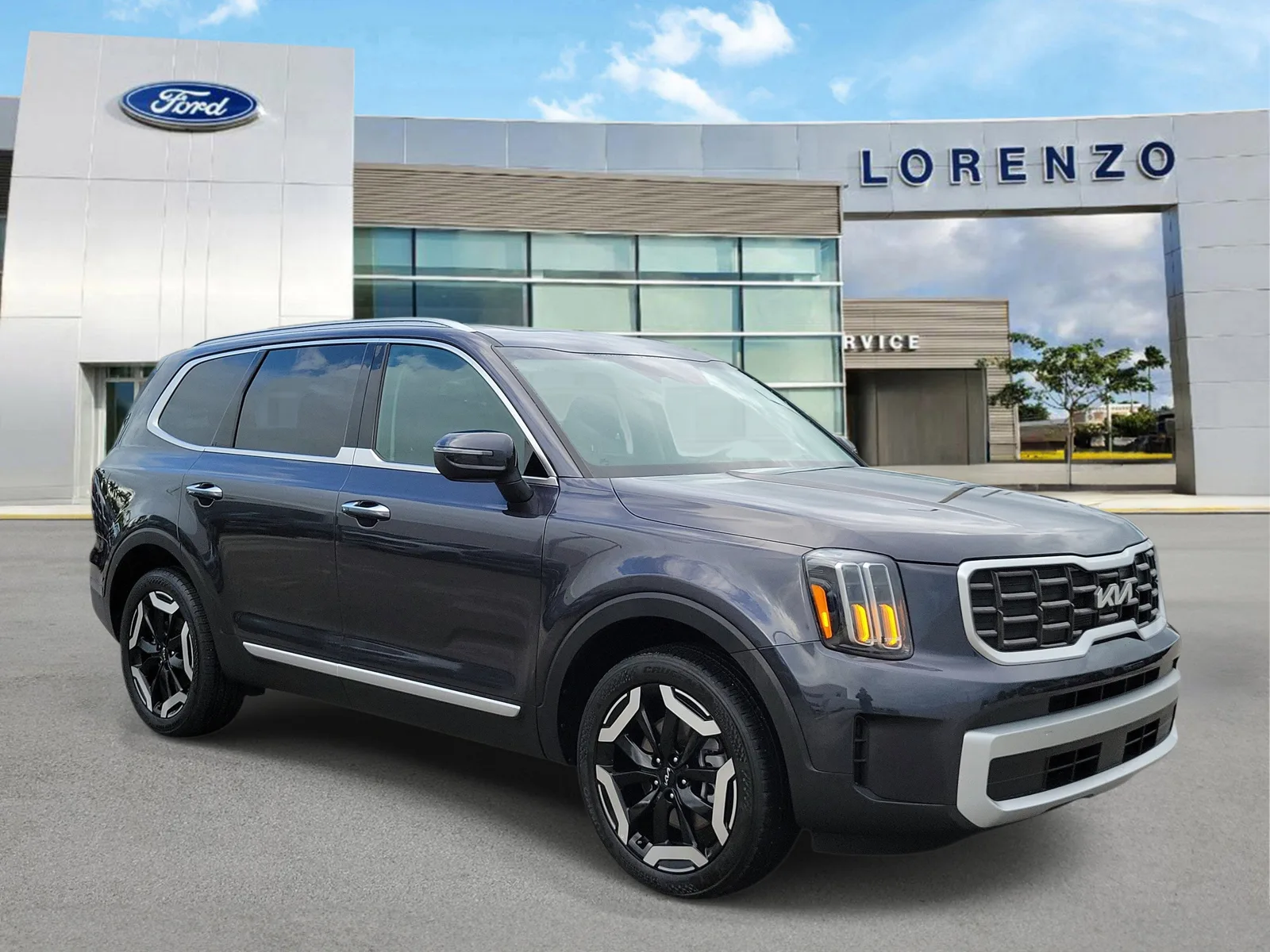 2025 Kia Telluride S photo 3