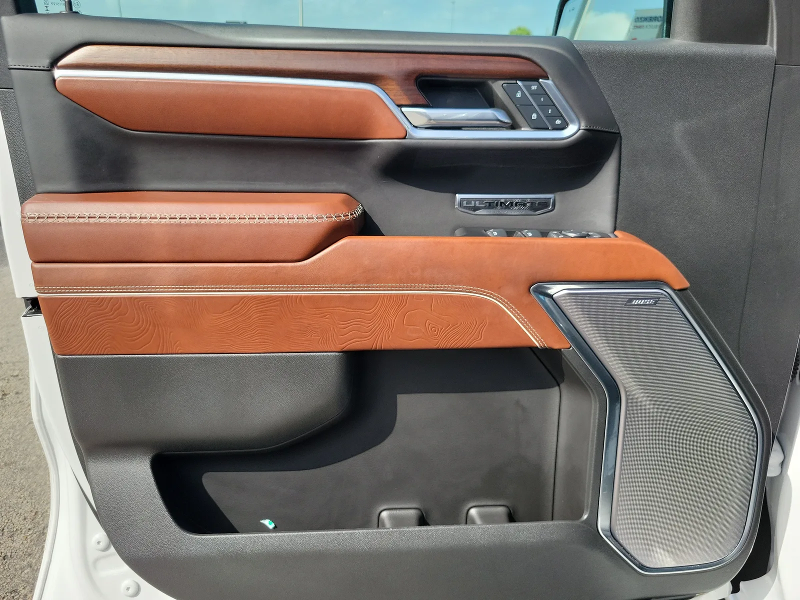 2024 GMC Sierra 1500 Denali Ultimate photo 23