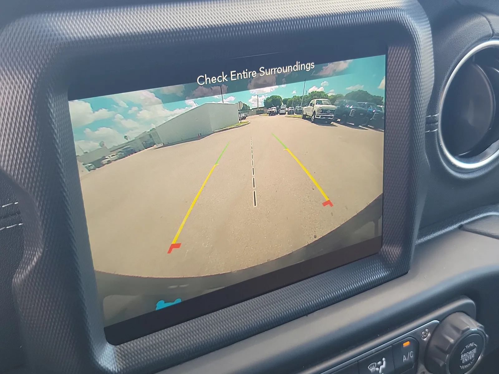 2022 Jeep Wrangler 4xe Unlimited Sahara photo 9