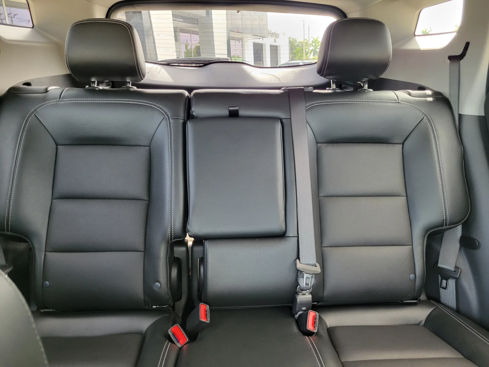 2023 GMC Terrain SLT photo 15