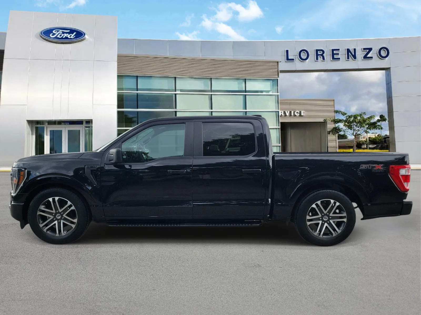 2023 Ford F-150 XL 4WD photo 8