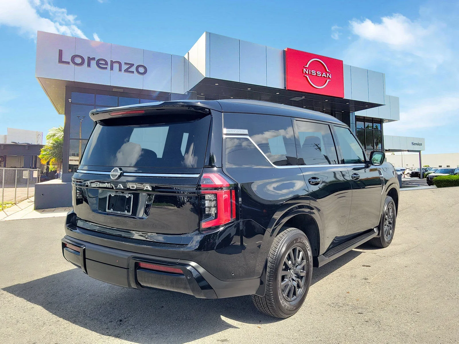 2026 Nissan Armada SV photo 5