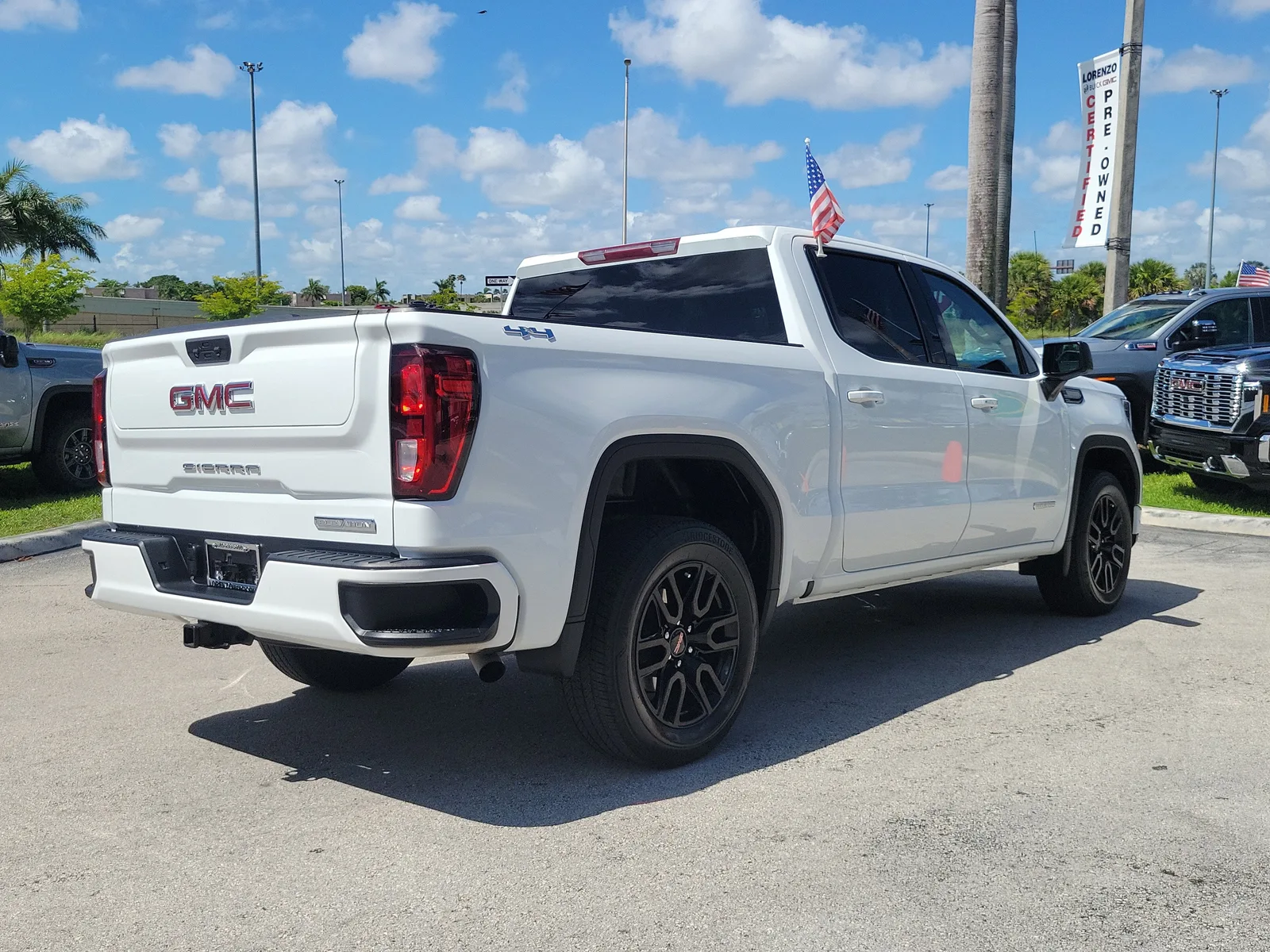 2023 GMC Sierra 1500 Elevation 4WD photo 5
