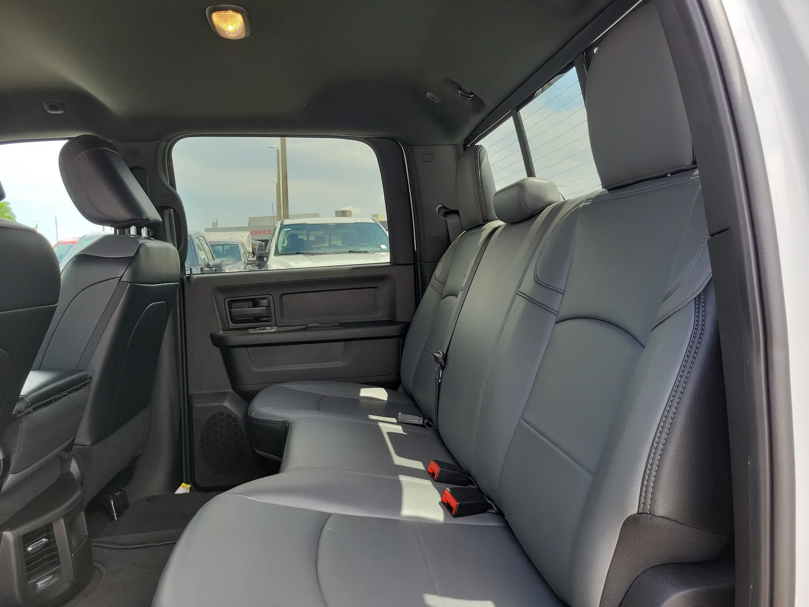 2025 RAM 2500 Tradesman 4WD photo 12