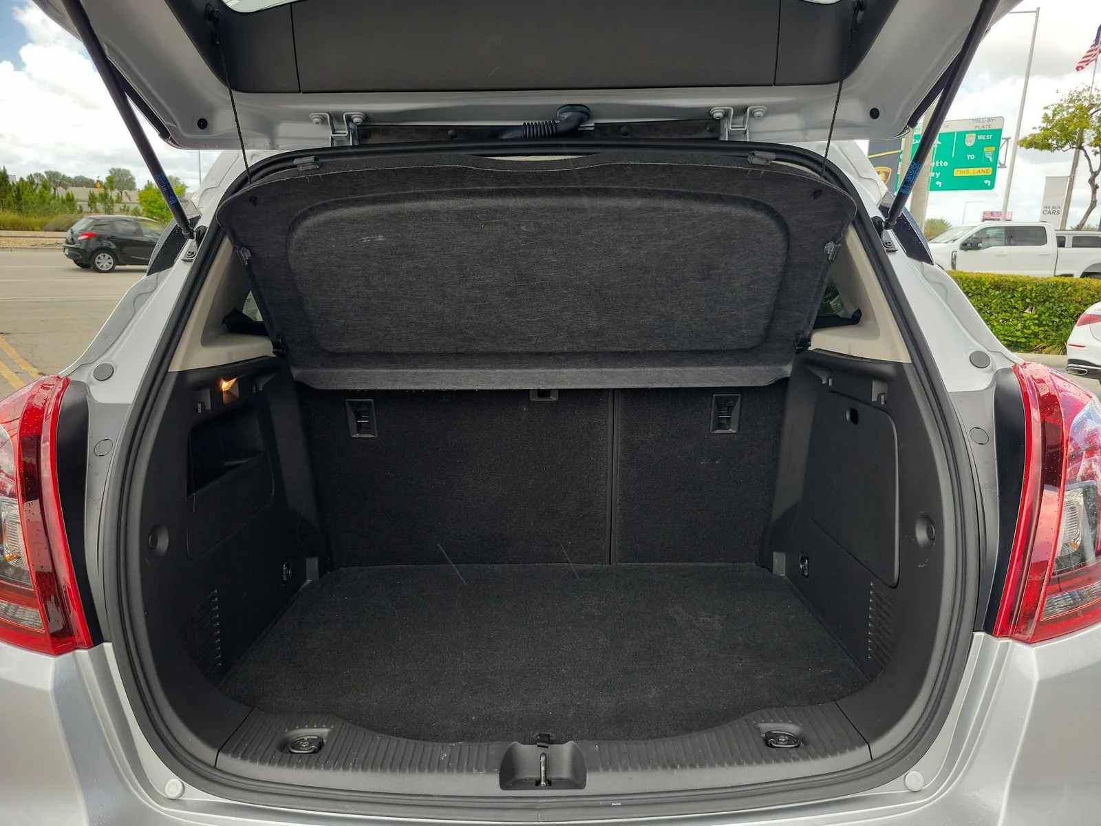 2022 Buick Encore Preferred photo 16