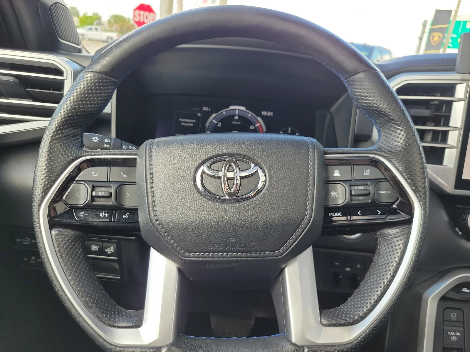 2023 Toyota Tundra 4WD Platinum photo 18
