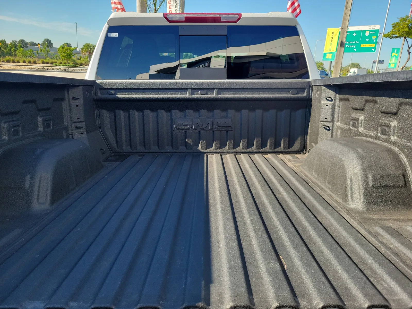 2023 GMC Sierra 1500 SLT photo 26