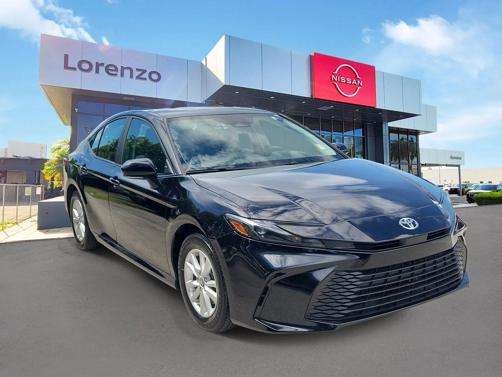 2025 Toyota Camry LE photo 3