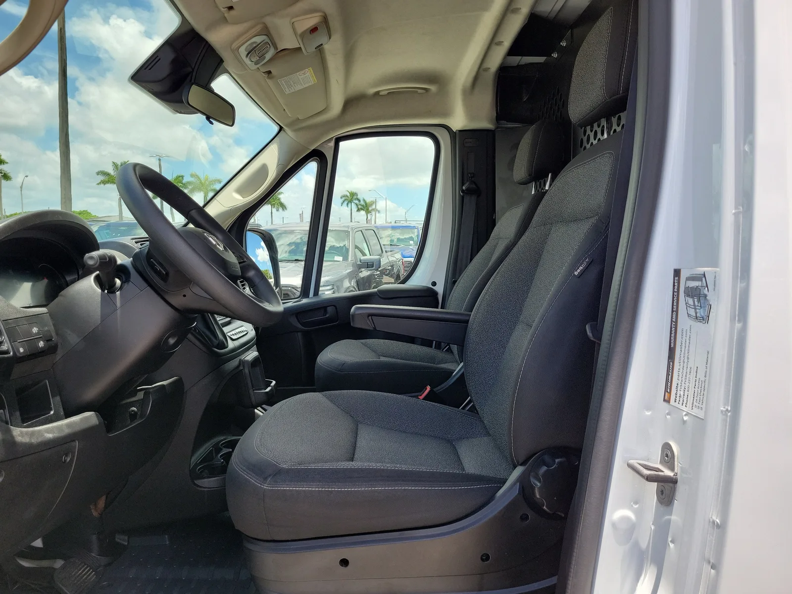 2025 RAM ProMaster Cargo Van Tradesman photo 11
