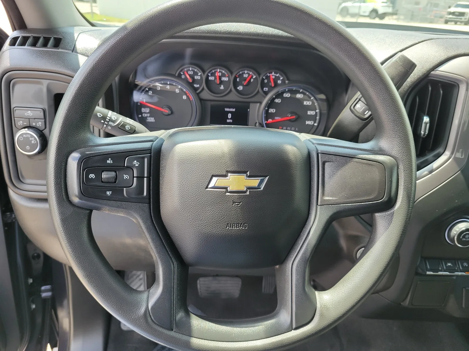 2023 Chevrolet Silverado 1500 Custom photo 18