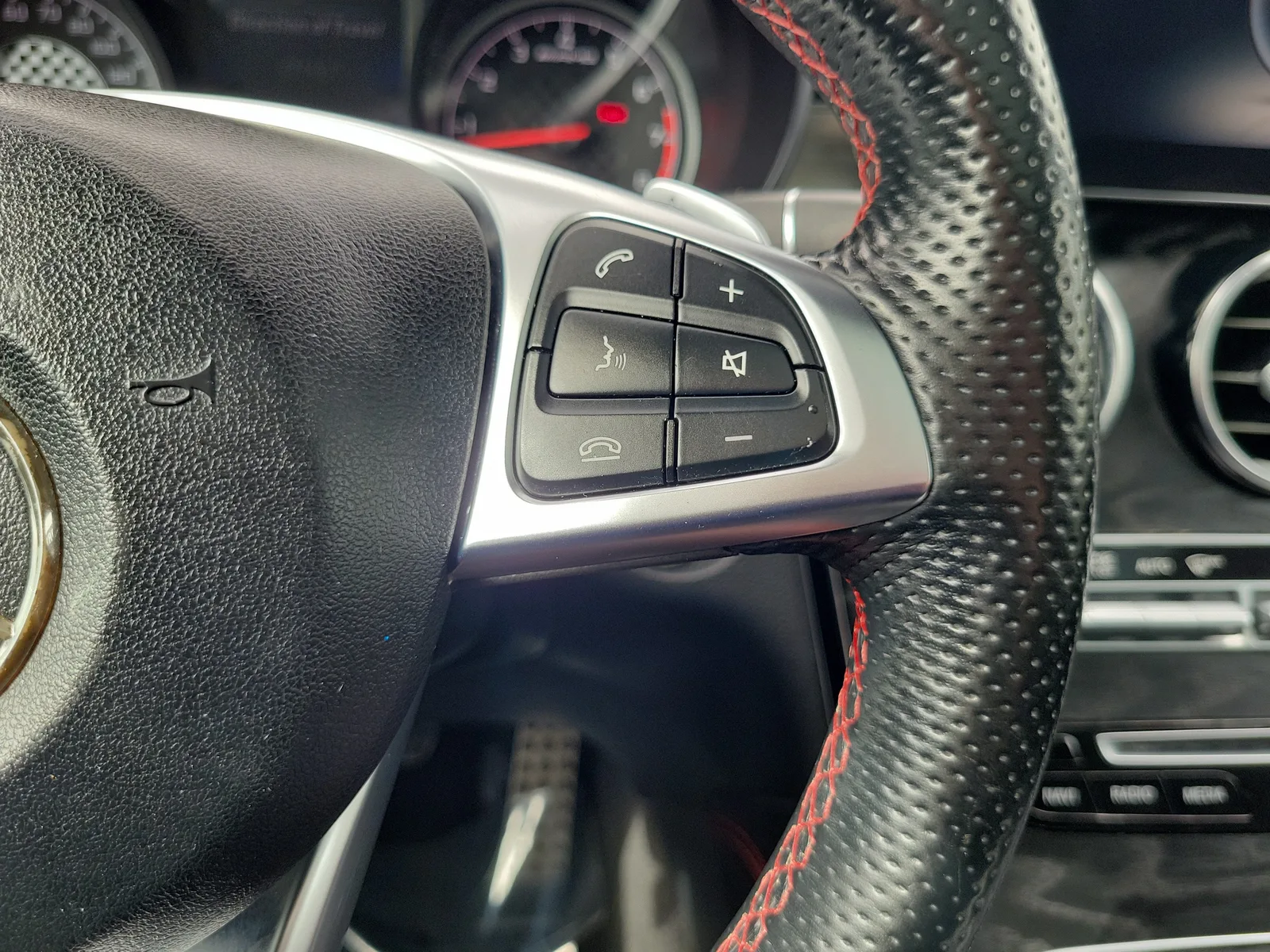 2018 Mercedes-Benz GLC AMG® GLC 43 photo 22